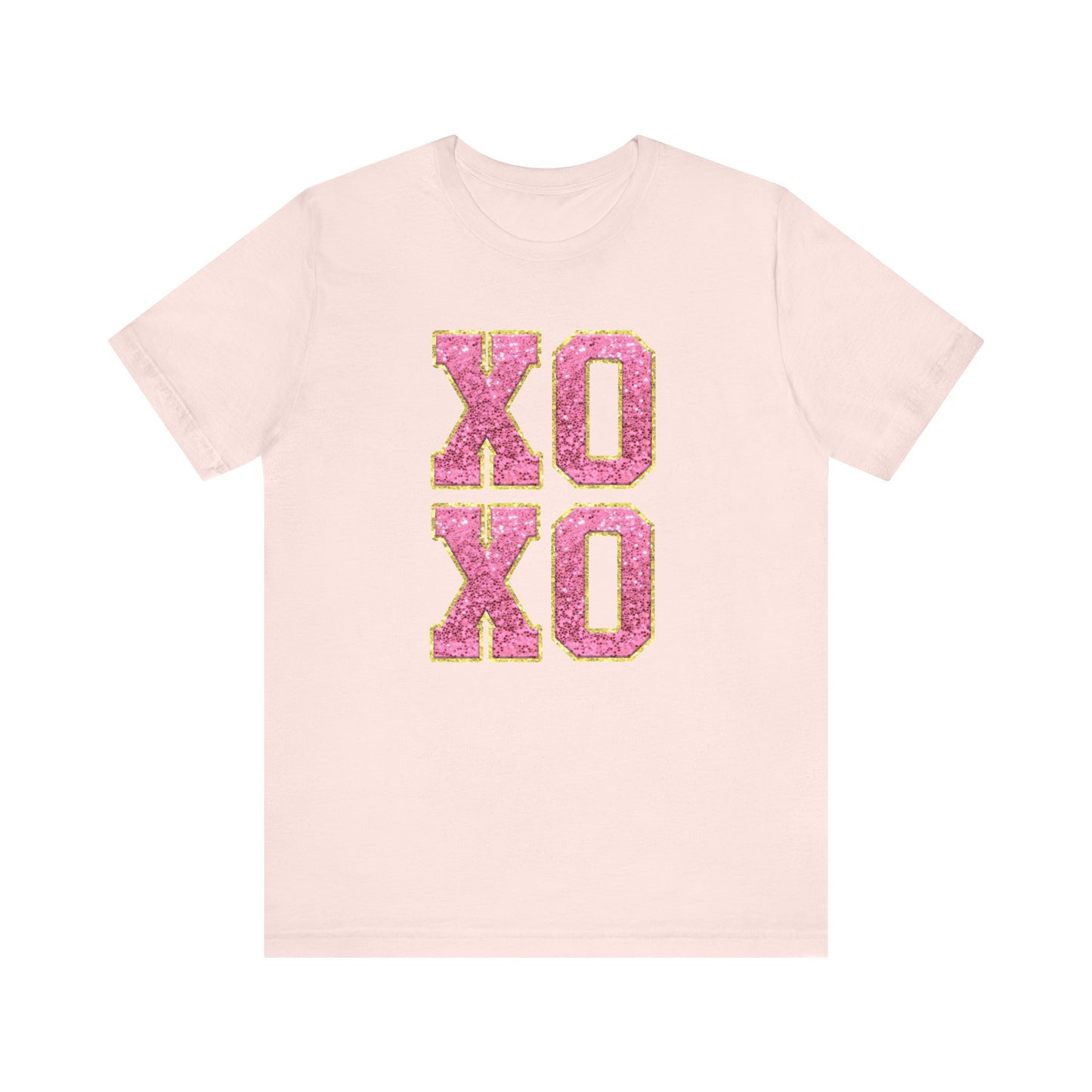 Valentine’s Day Tee for Women, Hugs and Kisses T-Shirt, Cute Valentine Shirt, Trendy Valentine’s Day Graphic Tee, Valentine’s Day Outfit, XOXO Shirt, Valentine’s Day Gift Idea, Love Themed T-Shirt, Romantic Valentine’s Shirt