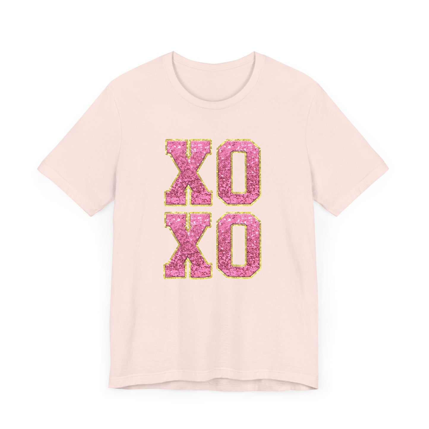 Valentine’s Day Tee for Women, Hugs and Kisses T-Shirt, Cute Valentine Shirt, Trendy Valentine’s Day Graphic Tee, Valentine’s Day Outfit, XOXO Shirt, Valentine’s Day Gift Idea, Love Themed T-Shirt, Romantic Valentine’s Shirt